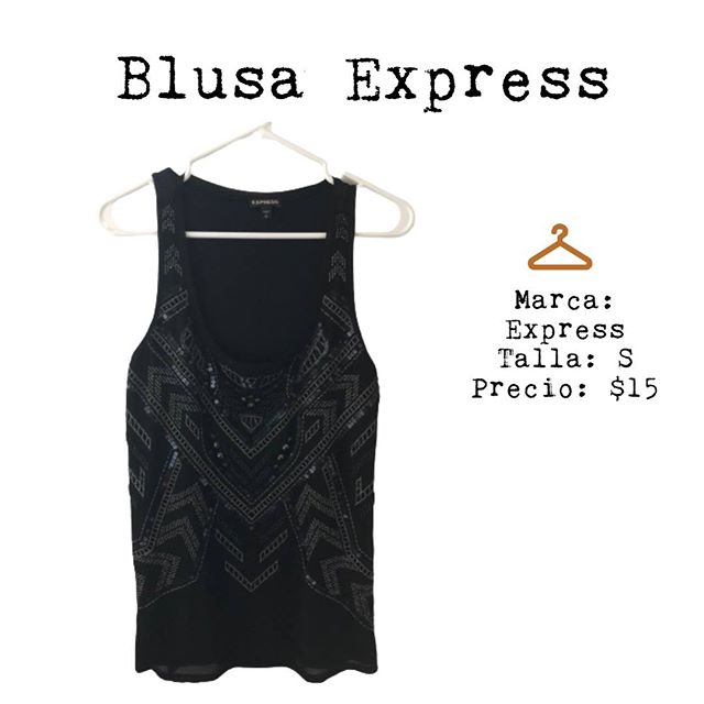 Camisa diseño con lentejuelas al frente marca Express, talla small.

#prelovedexpress #prelovedclothes